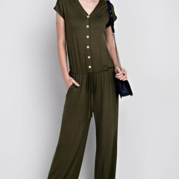 12 PM by Mon Ami NWT Dark Olive Green Short Sleeve Jumpsuit Pant Romper Fall - Picture 1 of 1